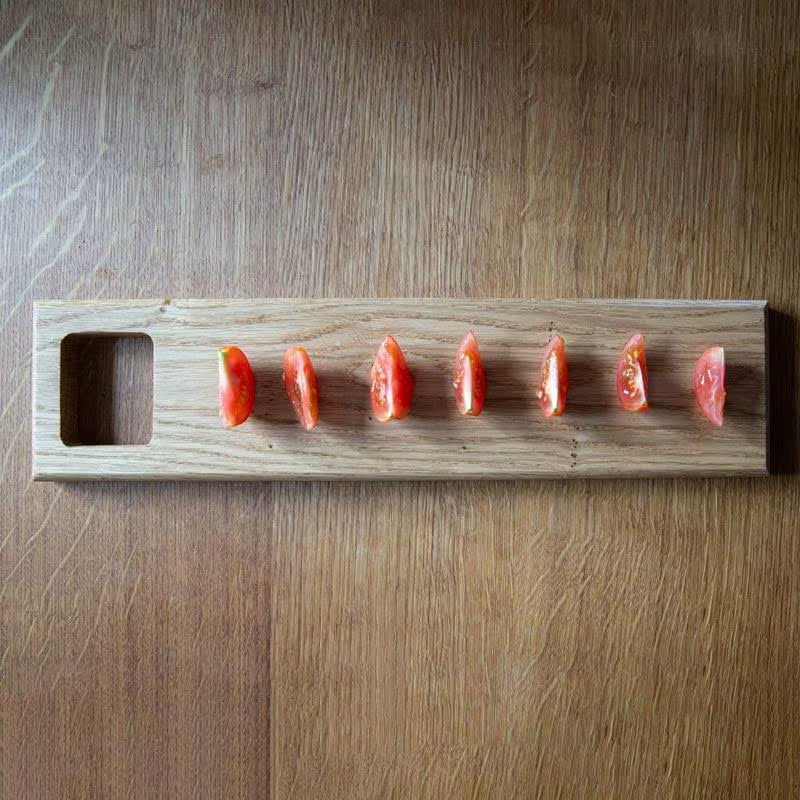 Servierbrett mit Tomaten