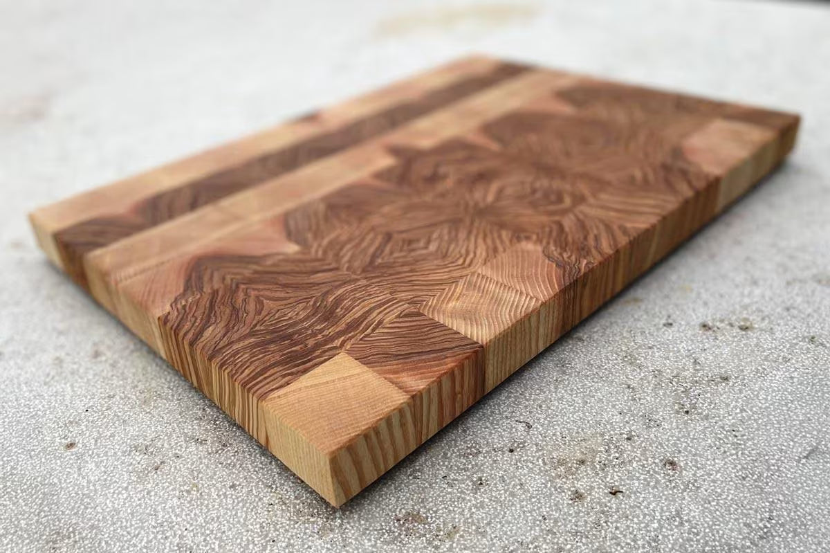 Premium Schneidebrett aus Eschenholz