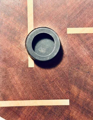 Gummifüße bei einem Stirnholzschneidebrett aus Mahagoni