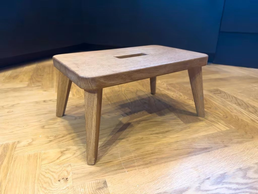 Holzschemel aus Eichenholz